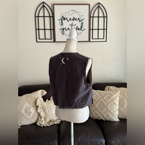 Vintage Christopher & Banks Star - Moon Print Vest Size Large - Picture 6 of 14